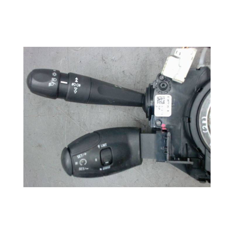 BLOC COMMODOS PEUGEOT 208