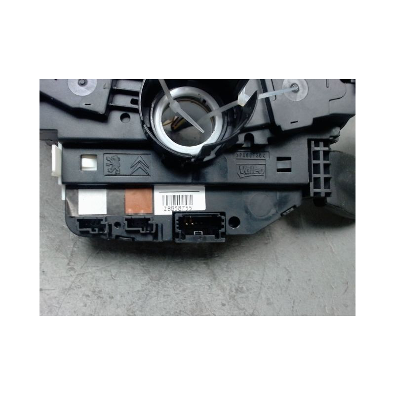 BLOC COMMODOS PEUGEOT 208