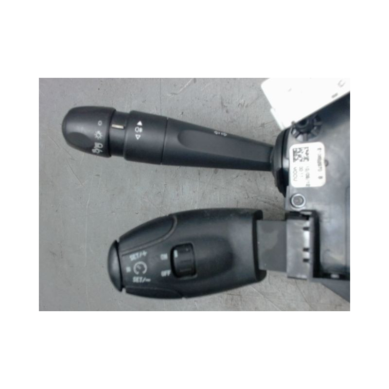 BLOC COMMODOS PEUGEOT 208