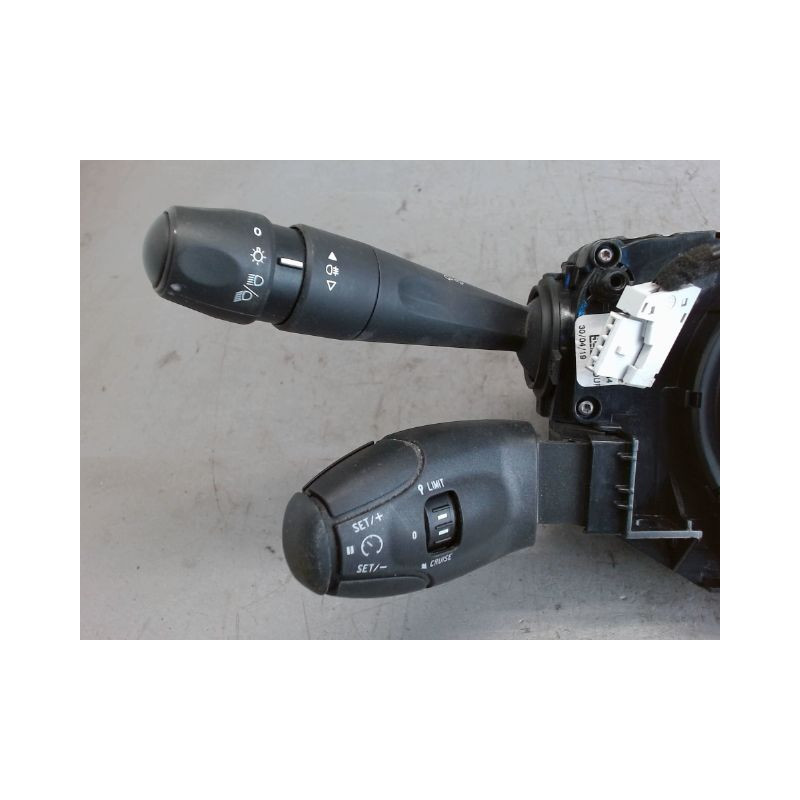 BLOC COMMODOS PEUGEOT 208