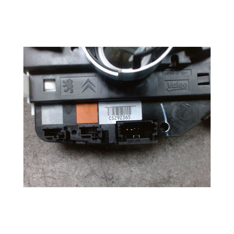 BLOC COMMODOS PEUGEOT 208