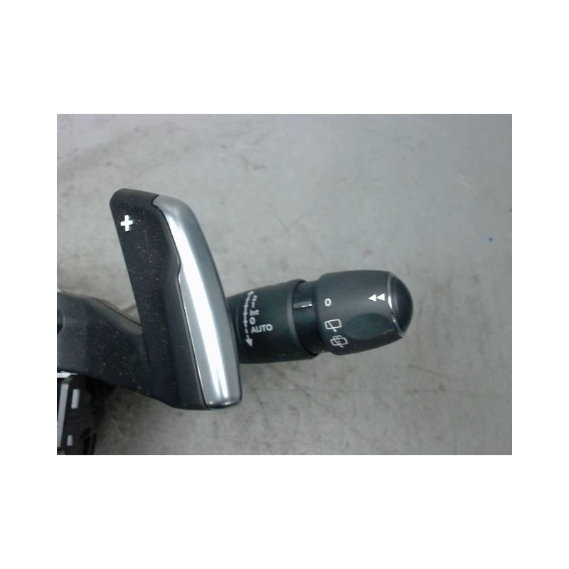 BLOC COMMODOS PEUGEOT 208