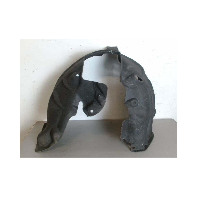 PARE-BOUE AVANT GAUCHE RENAULT MEGANE