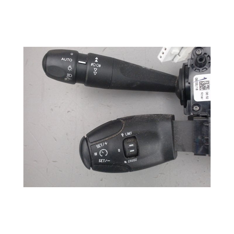 BLOC COMMODOS PEUGEOT 2008