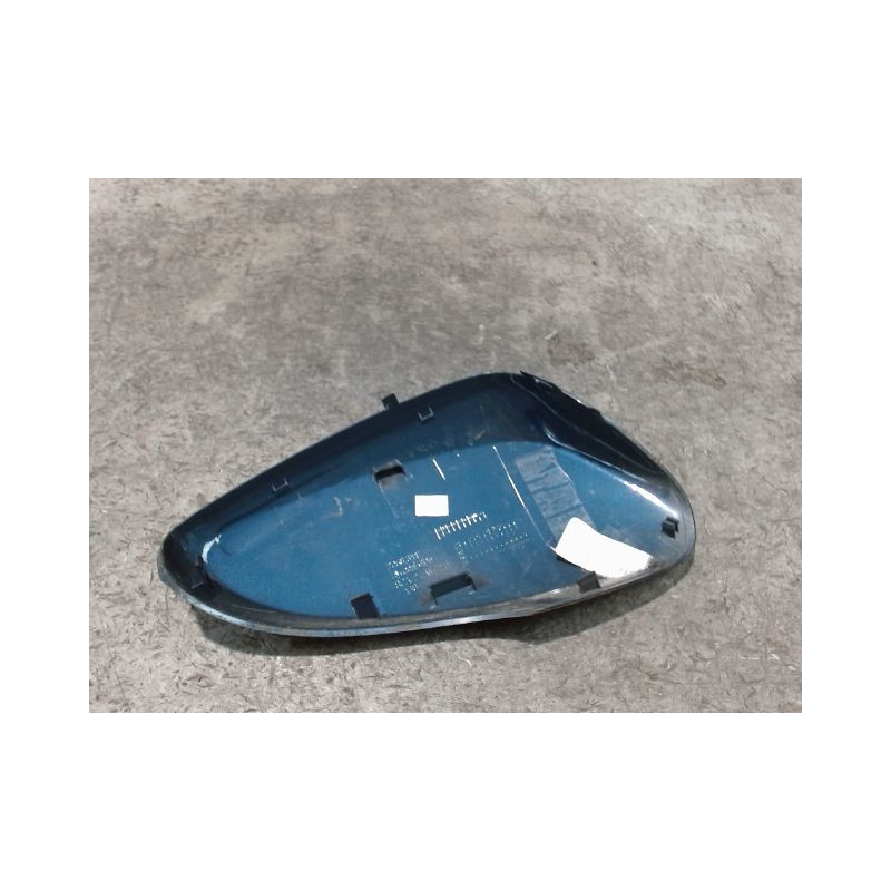 CARENAGE RETROVISEUR EXTERIEUR GAUCHE HYUNDAI I30