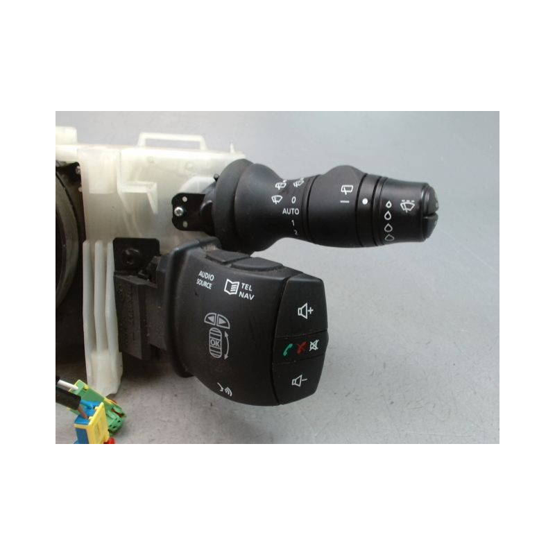 BLOC COMMODOS RENAULT MEGANE COUPE III Phase 1 2008-2012