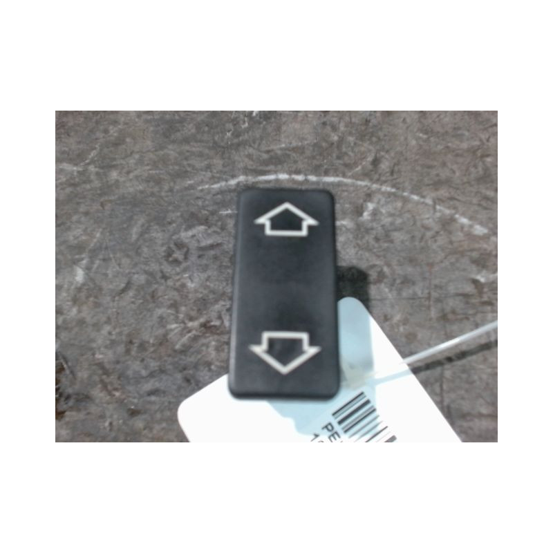 COMMANDE LEVE-GLACE PORTE AVG PEUGEOT 106 96-2003