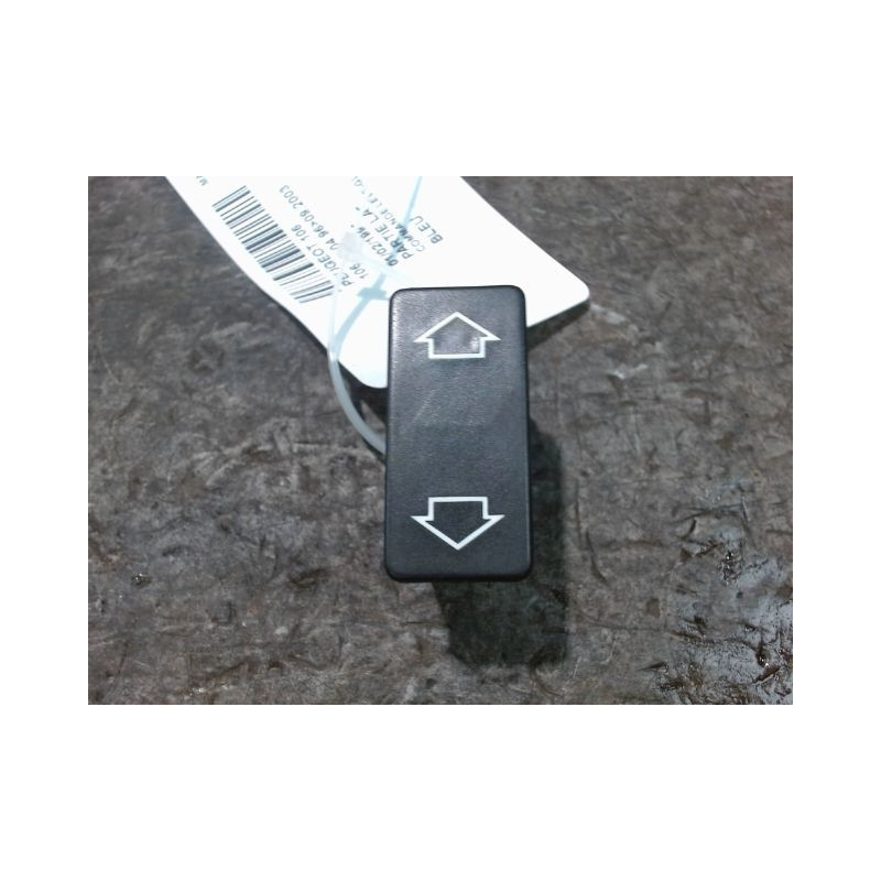 COMMANDE LEVE-GLACE PORTE AVD PEUGEOT 106 96-2003