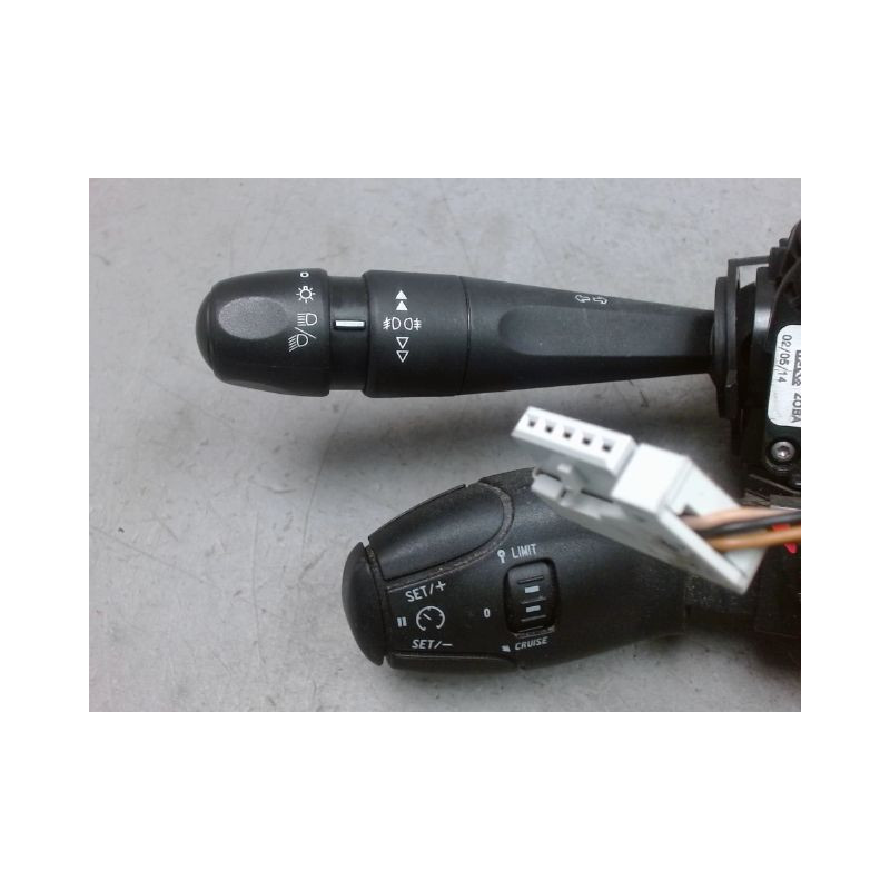 BLOC COMMODOS PEUGEOT 208