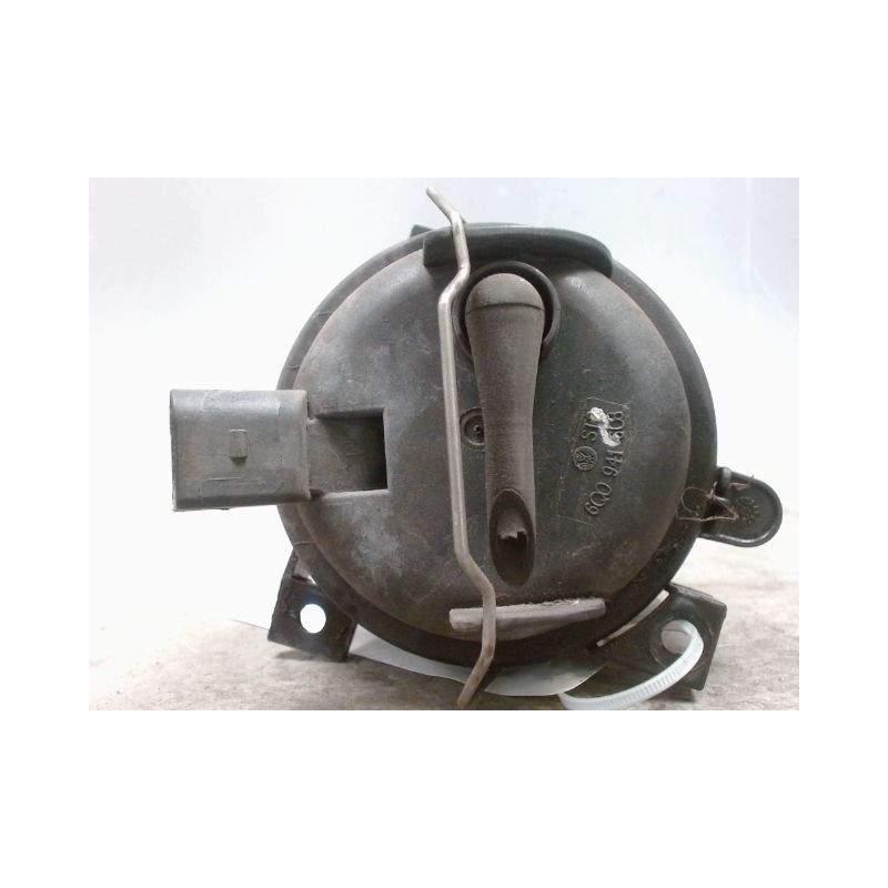 PHARE ANTIBROUILLARD AVANT DROIT VOLKSWAGEN FOX