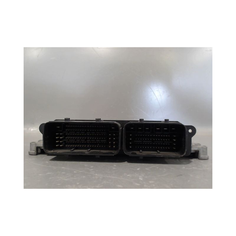 CALCULATEUR MOTEUR PEUGEOT 208