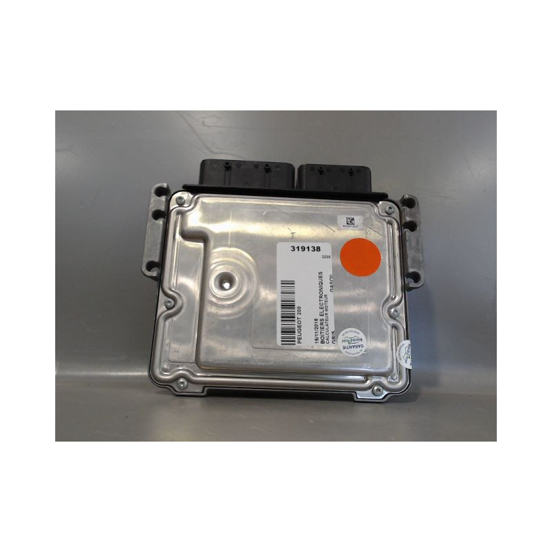 CALCULATEUR MOTEUR PEUGEOT 208