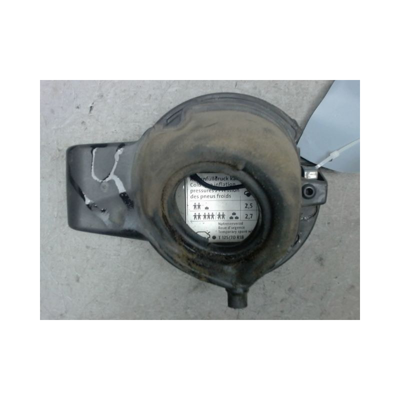 VOLET DE TRAPPE CARBURANT VOLKSWAGEN TOURAN