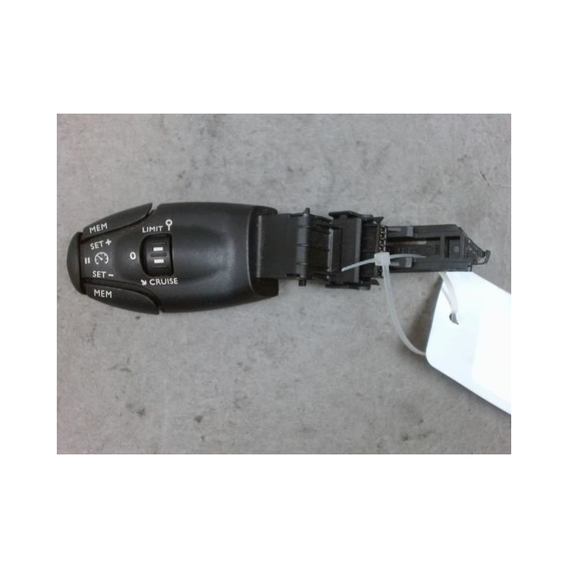 COMMANDE REGULATEUR/LIMITATEUR VITESSE PEUGEOT 308