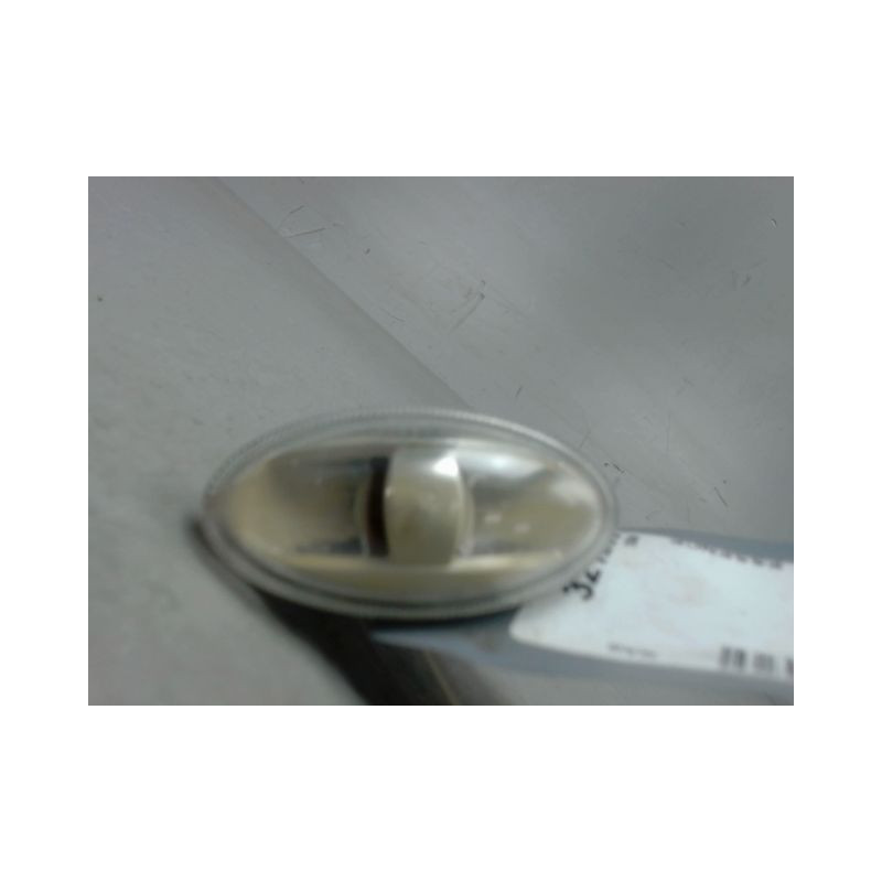 REPETITEUR AILE GAUCHE TOYOTA AYGO