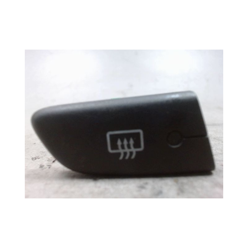 COMMANDE DEGIVRAGE LUNETTE ARRIERE TOYOTA AYGO