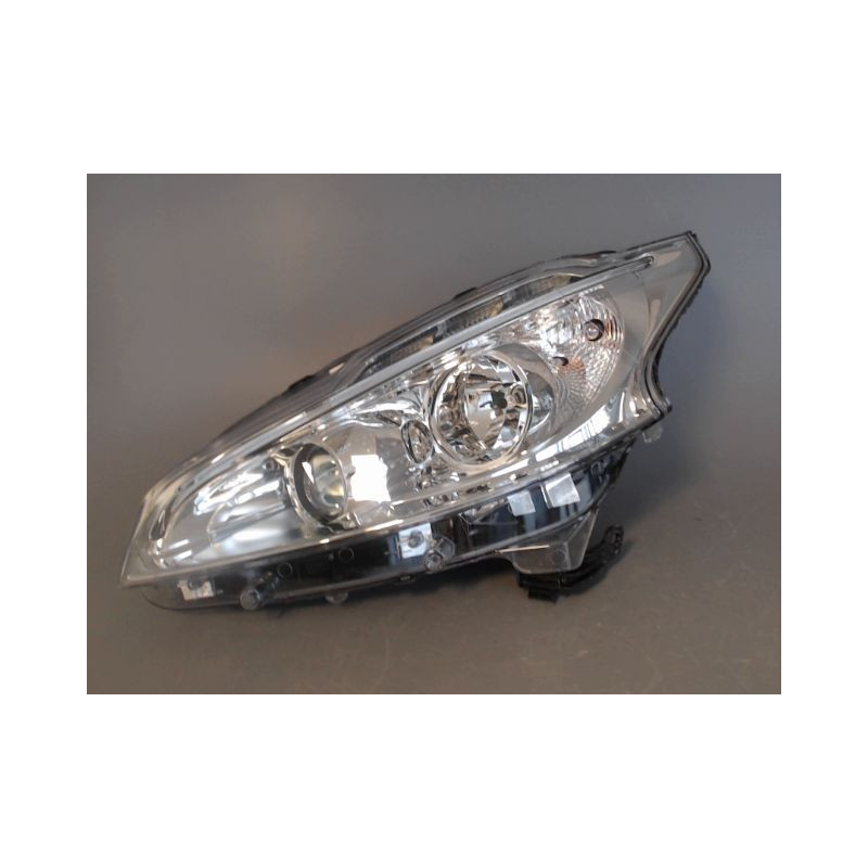 PHARE GAUCHE PEUGEOT 208