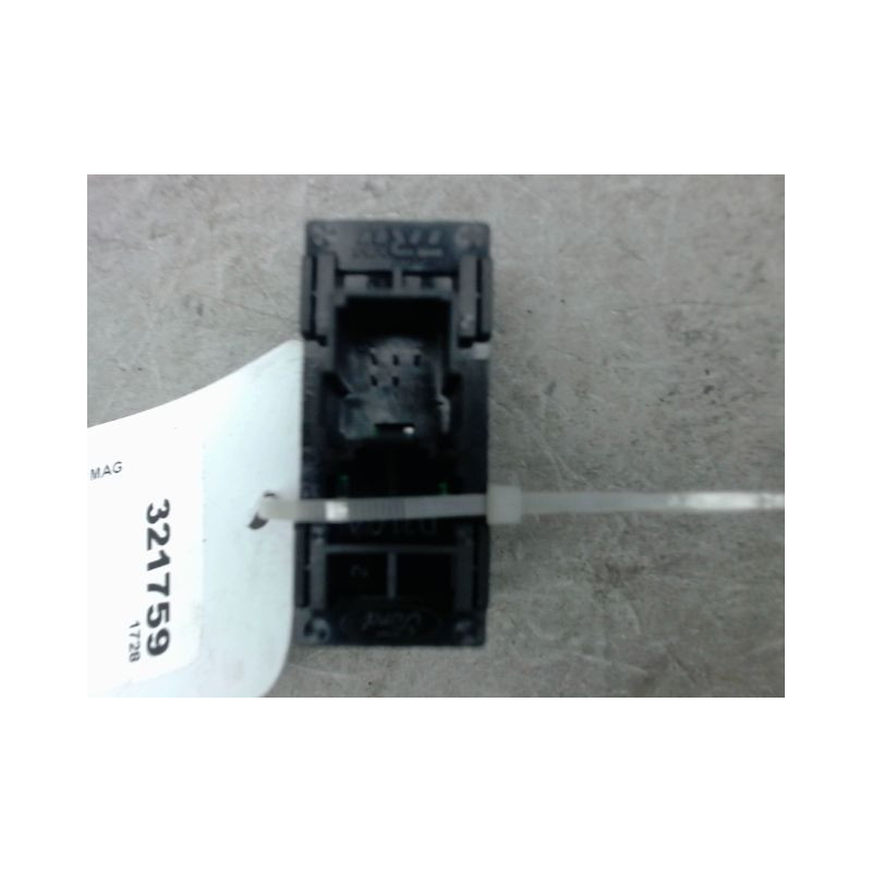 BOUTON DE WARNING FORD C-MAX