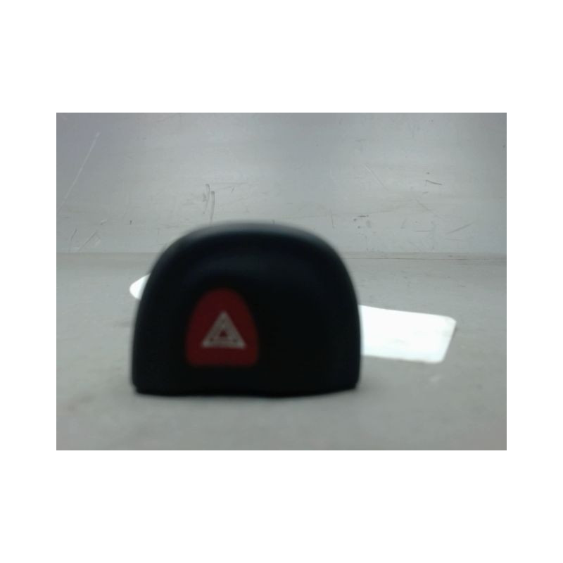 BOUTON DE WARNING RENAULT MEGANE