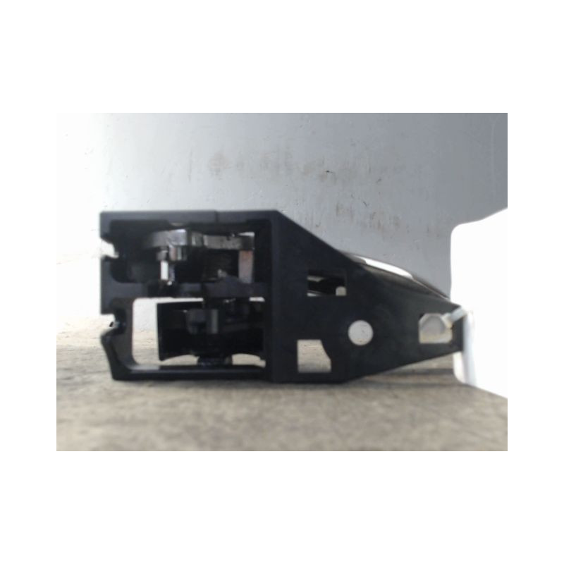 POIGNEE INTERIEURE PORTE AVANT GAUCHE TOYOTA RAV4