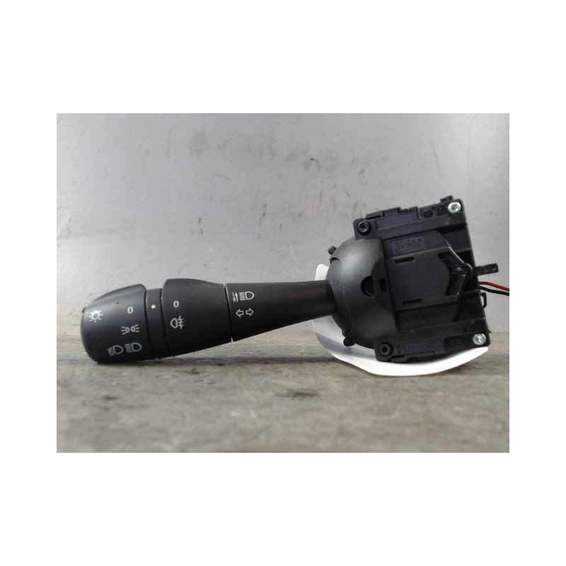 COMMANDE CLIGNOTANT RENAULT TWINGO III