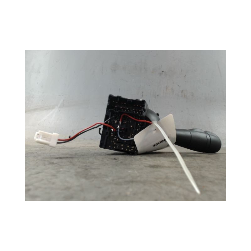 COMMANDE CLIGNOTANT RENAULT TWINGO III