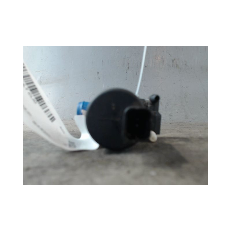 POMPE LAVE-GLACE AVANT RENAULT CLIO IV
