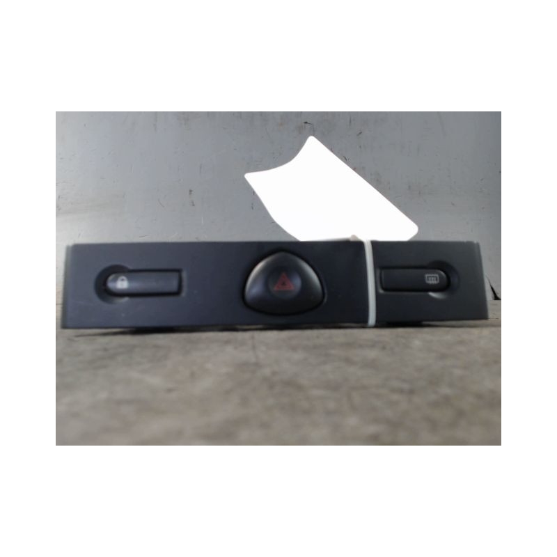 BOUTON DE WARNING RENAULT CLIO II PH.2 01-06