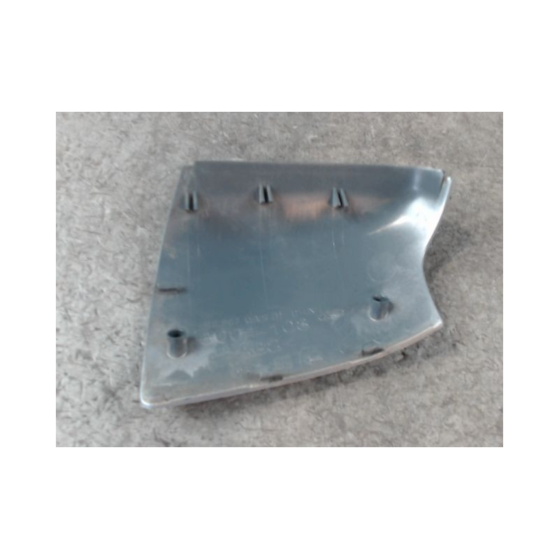 CARENAGE RETROVISEUR EXTERIEUR DROIT FORD FOCUS