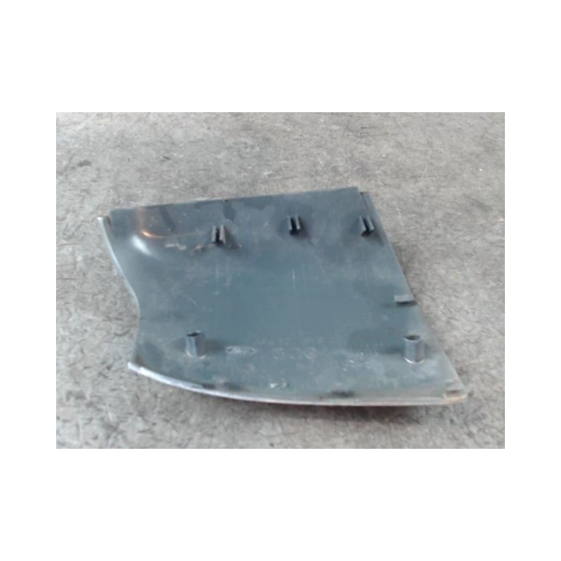 CARENAGE RETROVISEUR EXTERIEUR GAUCHE FORD FOCUS