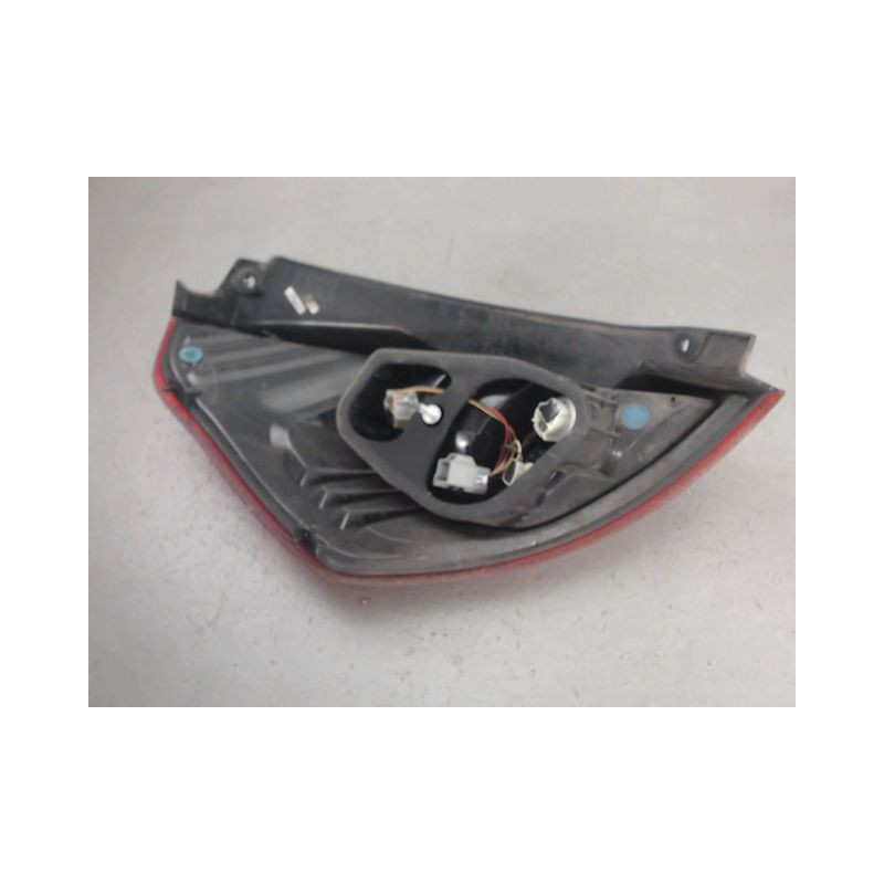 FEU ARRIERE DROIT FORD FIESTA