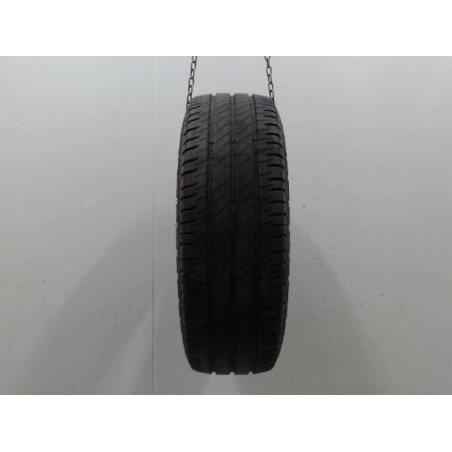 Pneu MICHELIN AGILIS 3 215 65 16 106 T