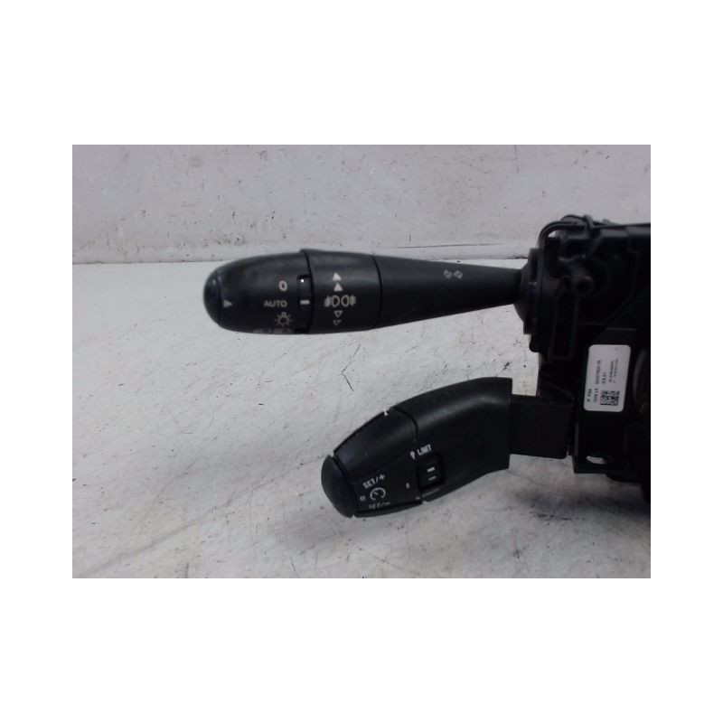 BLOC COMMODOS PEUGEOT 5008 2009-