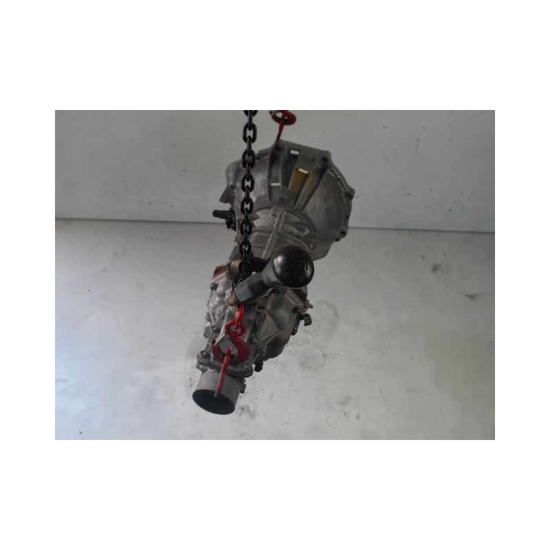 BOITE A VITESSE MECANIQUE TOYOTA HI-ACE 2.5 D-4D