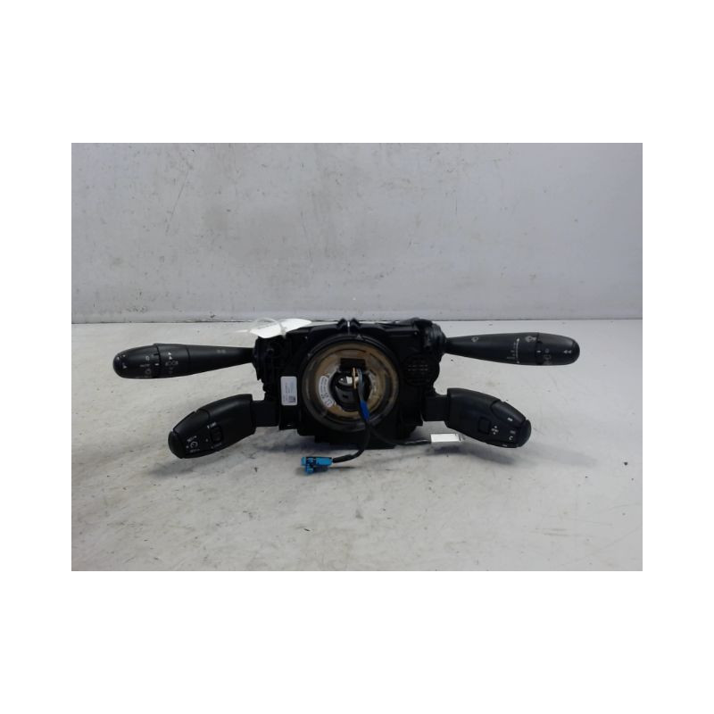 BLOC COMMODOS PEUGEOT 5008
