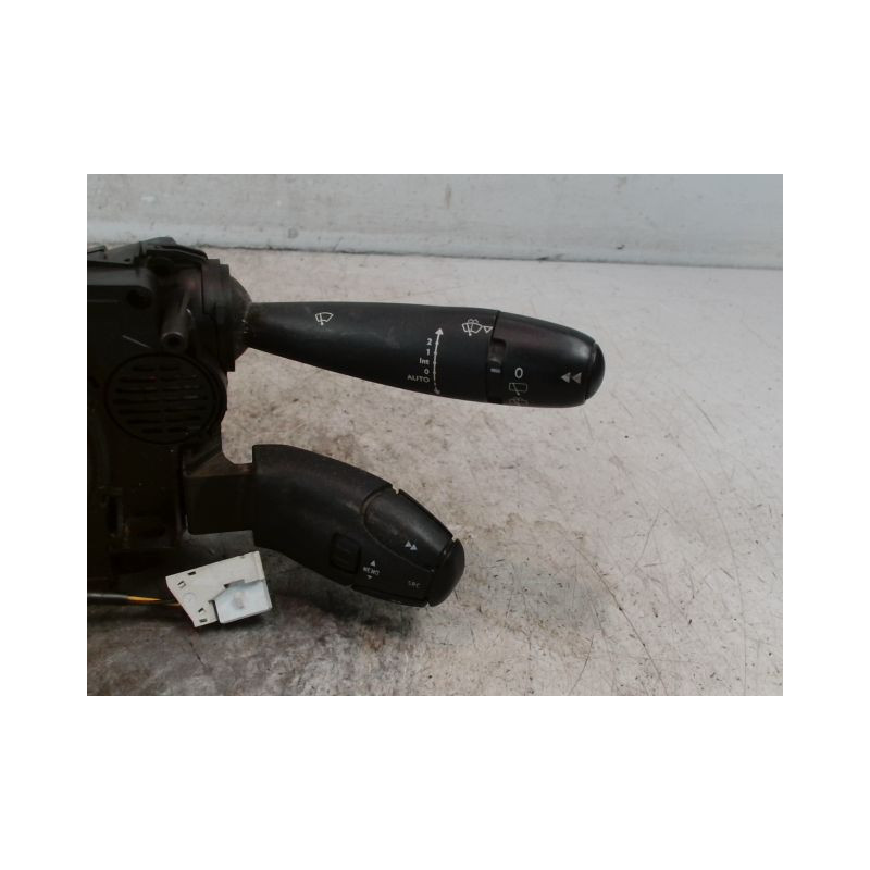 BLOC COMMODOS PEUGEOT 5008 2009-
