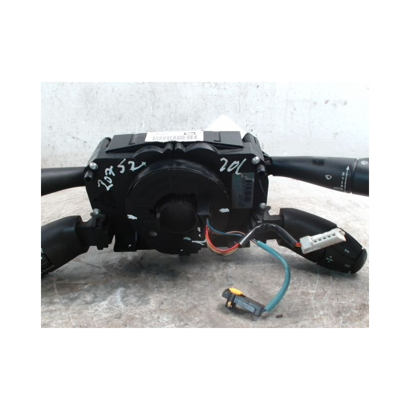 BLOC COMMODOS PEUGEOT 207 5P