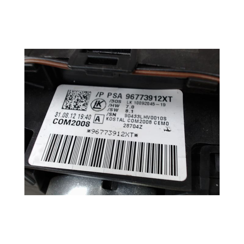 BLOC COMMODOS PEUGEOT 5008