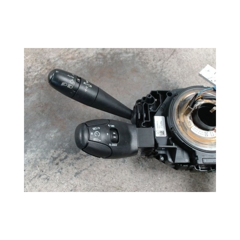 BLOC COMMODOS PEUGEOT 5008 2009-