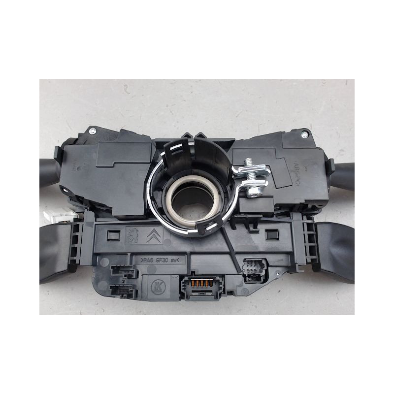 BLOC COMMODOS PEUGEOT 3008