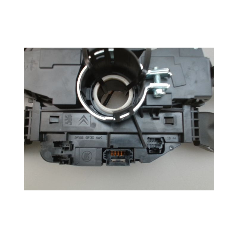 BLOC COMMODOS PEUGEOT 5008
