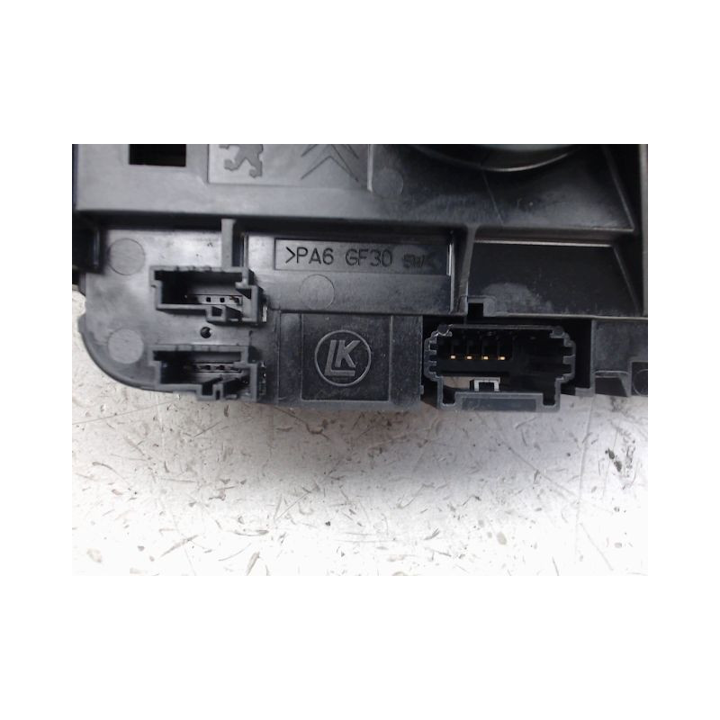 BLOC COMMODOS CITROEN C3