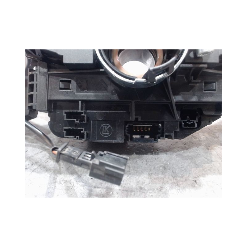 BLOC COMMODOS PEUGEOT 5008