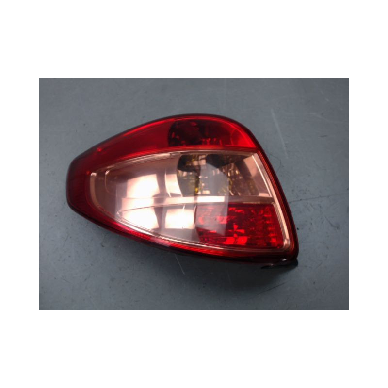 FEU ARRIERE GAUCHE  SUZUKI SX4