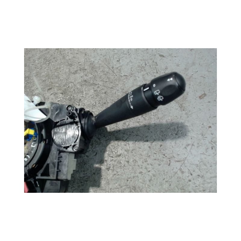BLOC COMMODOS PEUGEOT 208