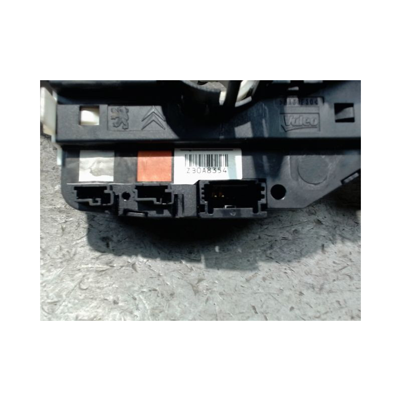 BLOC COMMODOS PEUGEOT 208