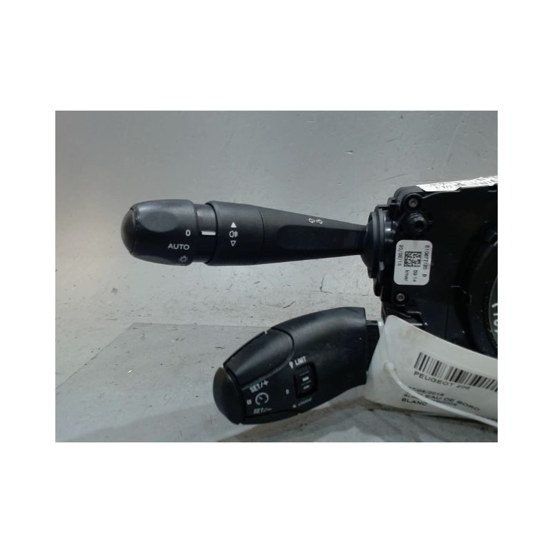 BLOC COMMODOS PEUGEOT 208