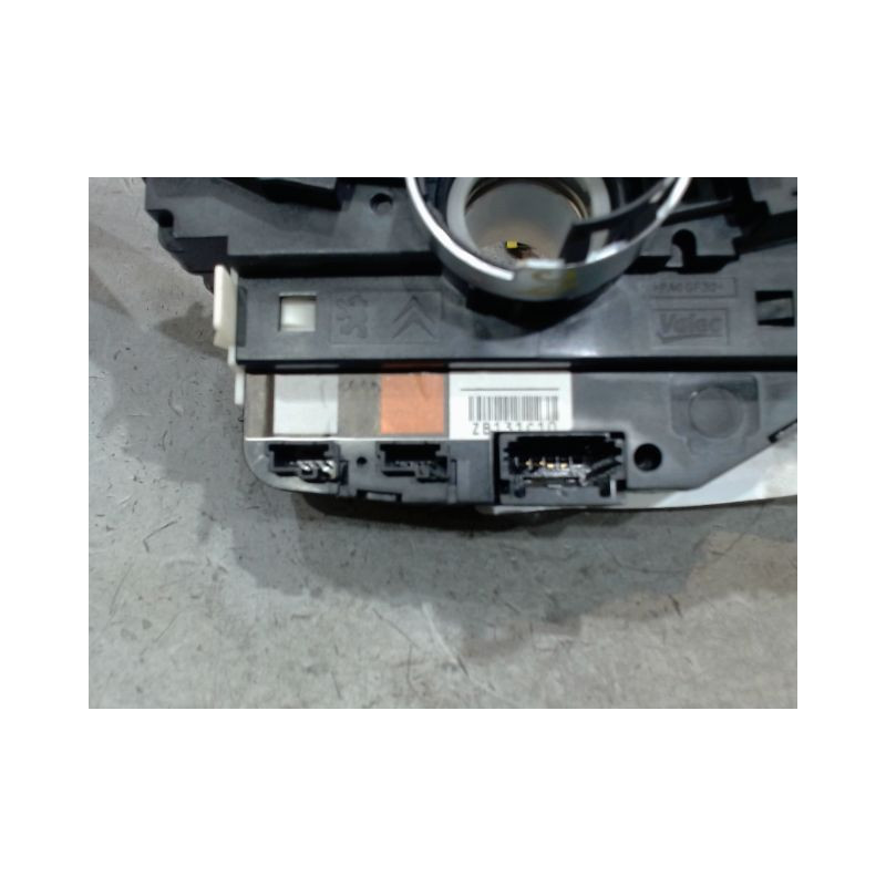 BLOC COMMODOS PEUGEOT 208
