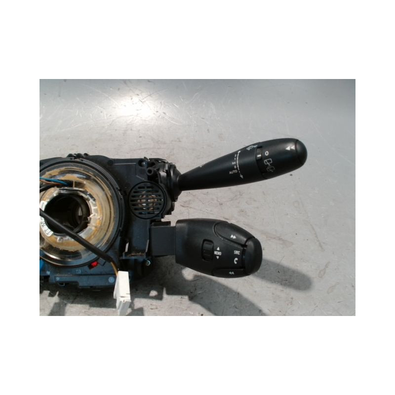 BLOC COMMODOS PEUGEOT 5008 2009-