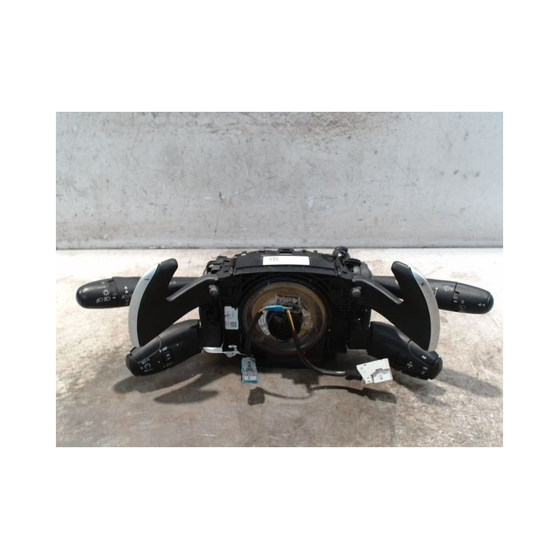 BLOC COMMODOS PEUGEOT 5008 2009-